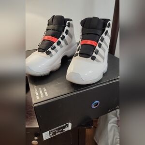 Air Jordan Adapt